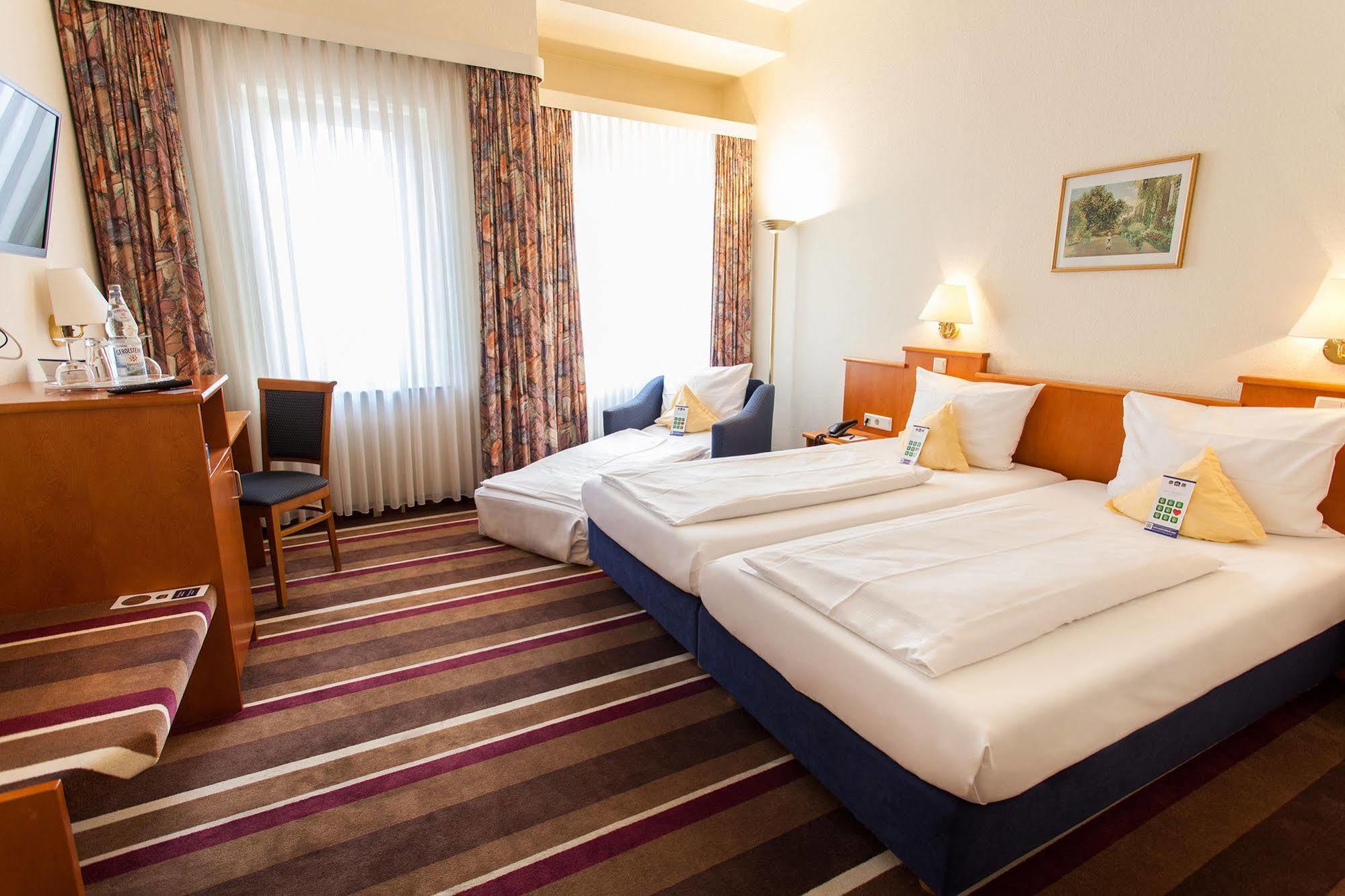 Sure Hotel By Best Western Ambassador Duesseldorf Ngoại thất bức ảnh